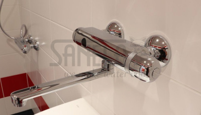 Настенный бесконтактный смеситель SLU 25SB арт: 33259 Sanela Чехия (фото, схема)